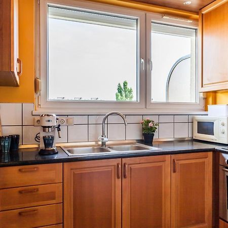 Almere With Free Parking Budapest Exterior photo